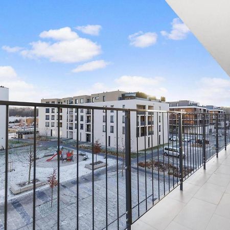 Sunflower - Modern Large Charming Apartment With Balcony Bratislava Extérieur photo